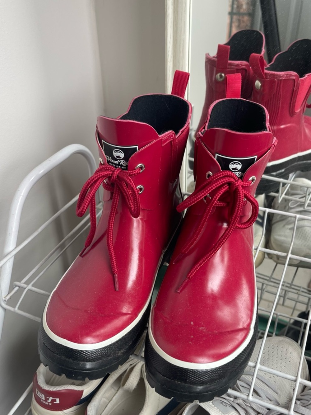 Women 7 Red Waterproof Lace-Up Rain Boots